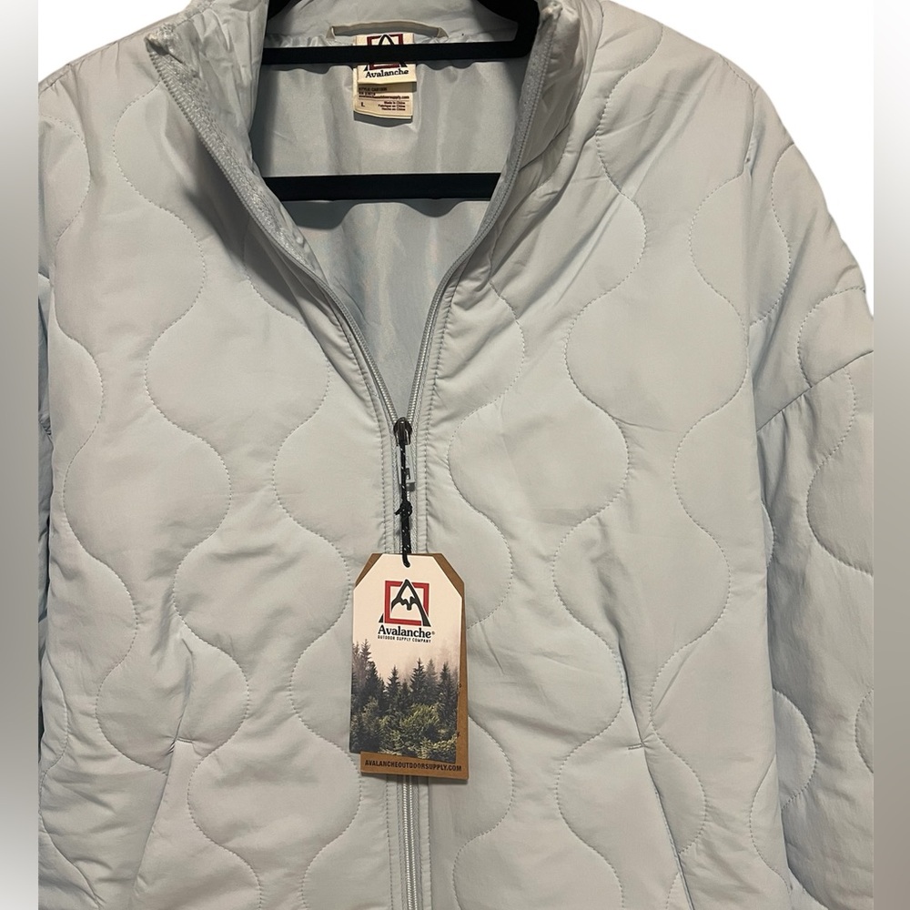 COPY - Avalanche Quilted Jacket - Picture 3 of 4